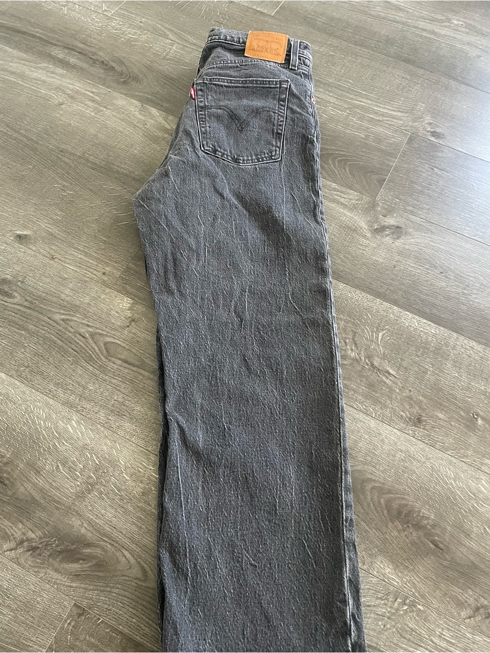 Levi's Women's Black Straight Leg Jeans - Classic Wash